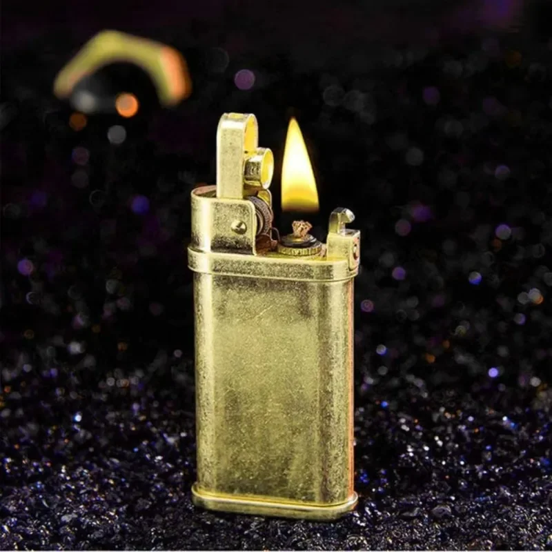 Unusual Brass Onekey Ignition Kerosine Lighter Grinding Wheel Retro Torch Fuel Oil Tube Lighter Smoking Windproof Gadget for Men