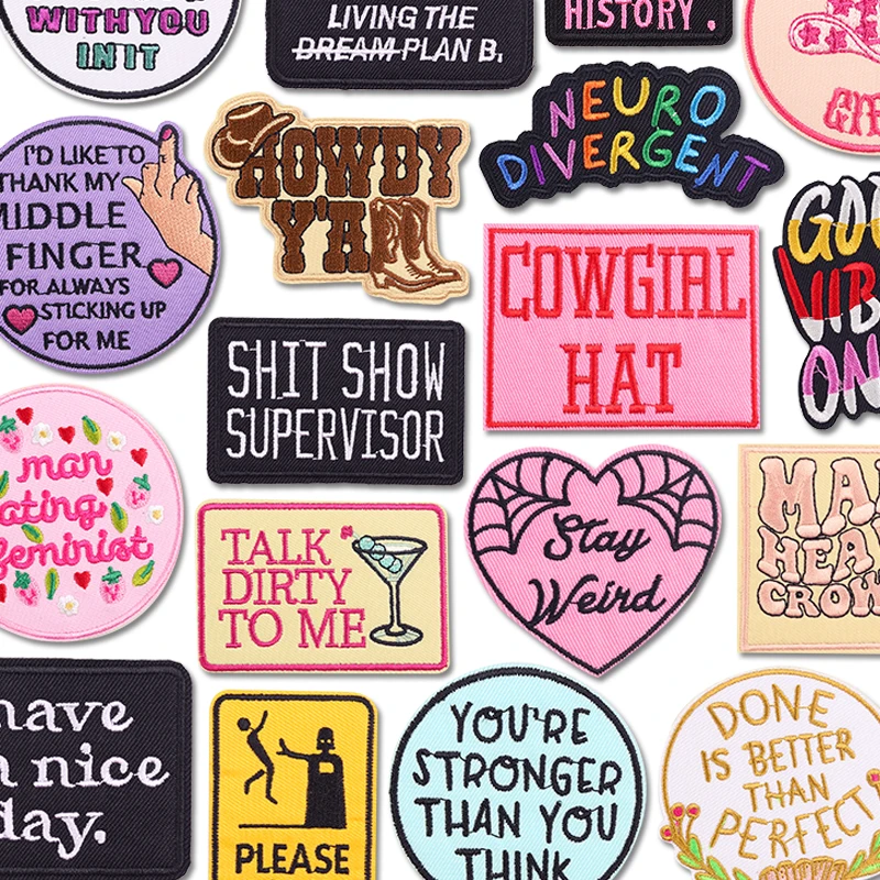 Personalisierter Buchstaben-Slogans-Stickerei-Patch, Cowgirl-Hut-Patch, Buchstaben-gestickte Patches zum Aufbügeln für Kleidung, Nähen, DIY