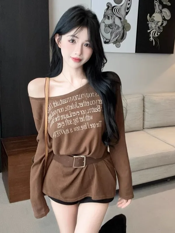 

Early Autumn New Style Retro Spicy Girl Diagonal Shoulder Loose Print T-Shirt Top Simple Match High Waist Short Pants Women