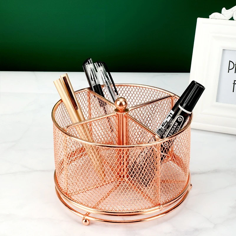 حامل أقلام معدني دوار لمنظم فرش التجميل المنزلية المكتبية مع مساحة تخزين متعددة الأقسام - تصميم شبكي حديدي متين