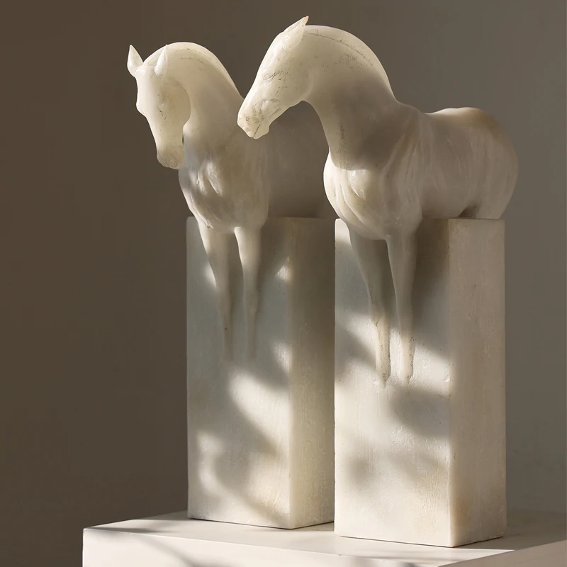Luxury Home Decor Sculpture Raised Wealth-Attracting Horse Home Desktop Ornament Living Room Office Display Animal Statue Gift
