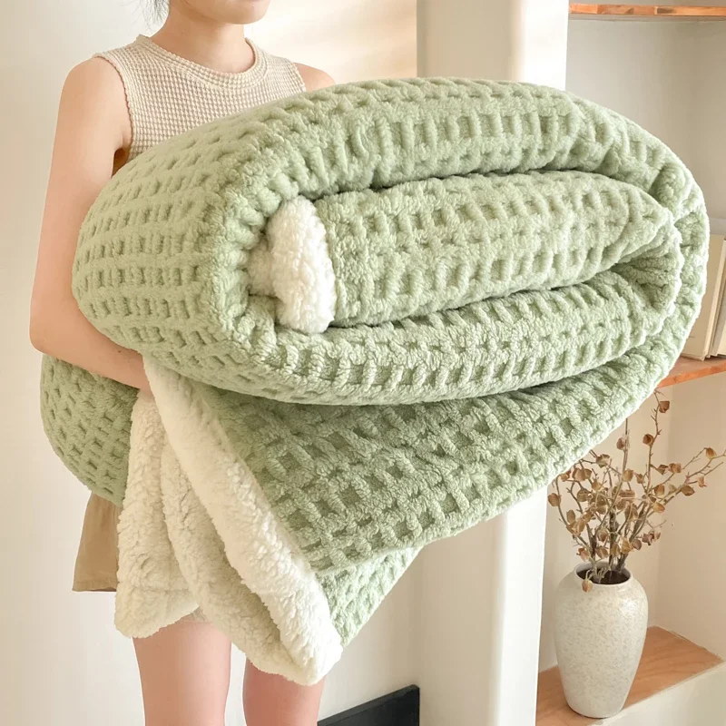 Grade A Thickened Warm Fall Winter Blanket Simple Waffle Multi-functional Sofa Blankets Soft Cozy Artificial Lambswool Blanket
