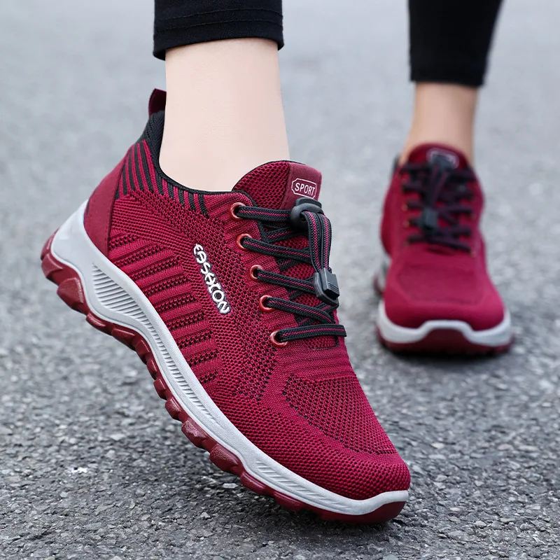 

Spring and Autumn Outdoor Middle Aged Walking Shoes Comfortable Casual Mom Shoes Breathable Women's Sports Shoes