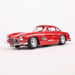 Bburago 1/24 1954 Mercedes 300SL Gran Torino Alloy Model Car