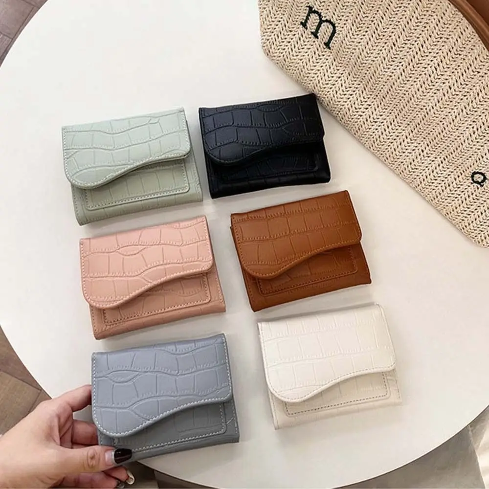 

Multi-card Slot Retro Card Bag Korean Style PU Leather Crocodile Pattern Short Wallet Clutch Bag Card Holder Coin Purse Female