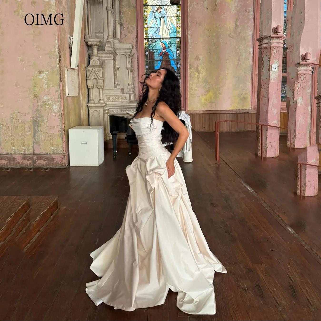 

OIMG Strapless Pleated A Line Wedding Dress Backless Bride Dresses Taffeta Long Wedding Gowns vestidos de novia Customized