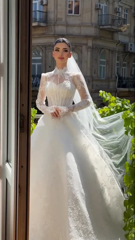 Vintage High Neck Wedding Dresses Long Sleeves Floral Lace Appliques Pearls Corset Bridal Gowns Vestidos De Novia Customized view 2
