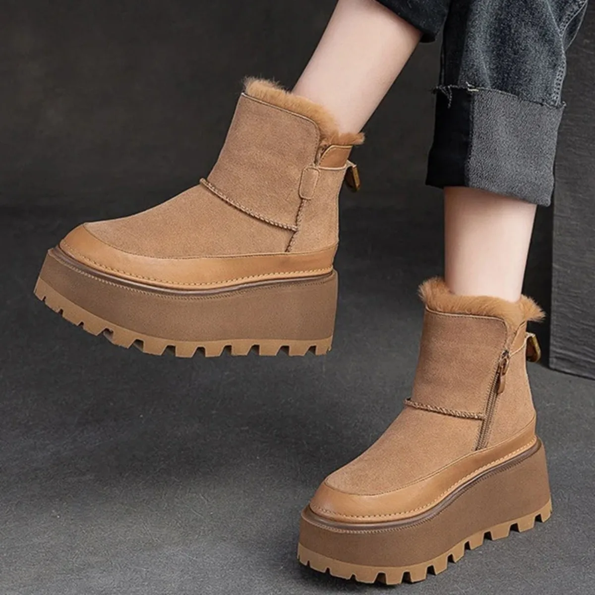 Neue Plattform Frauen Schnee Stiefeletten Wildleder Desogner Kurze Plüsch Baumwolle Mid Heels Schuhe 2025, Trend Winter Warme Gemütliche Botas De Mujer