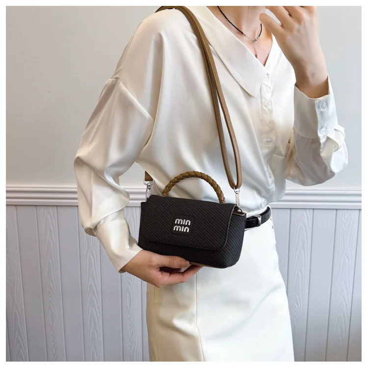 حقيبة كتف عصرية لعام 2025، محفظة كروس بسيطة للنساء، حقيبة كاجوال من النهار إلى الليل، حقيبة حبال متعددة الاستخدامات، بلوزة مزخرفة #2