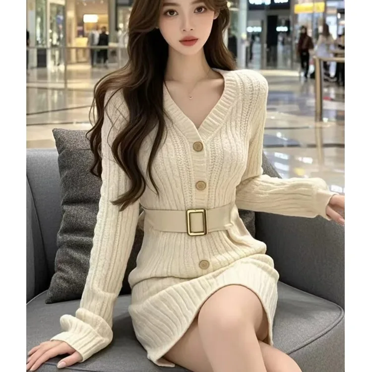 

Ele V-ne Single-button Knitted Dr Women's Gentle Waist-cinching Slimming Bodycon Skirt Soft Polyester Fabric