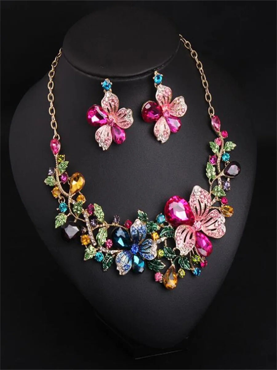 Color glass filled short clavicle necklace earrings set female bride dinner dress jewelry High-grade electroplated alloy