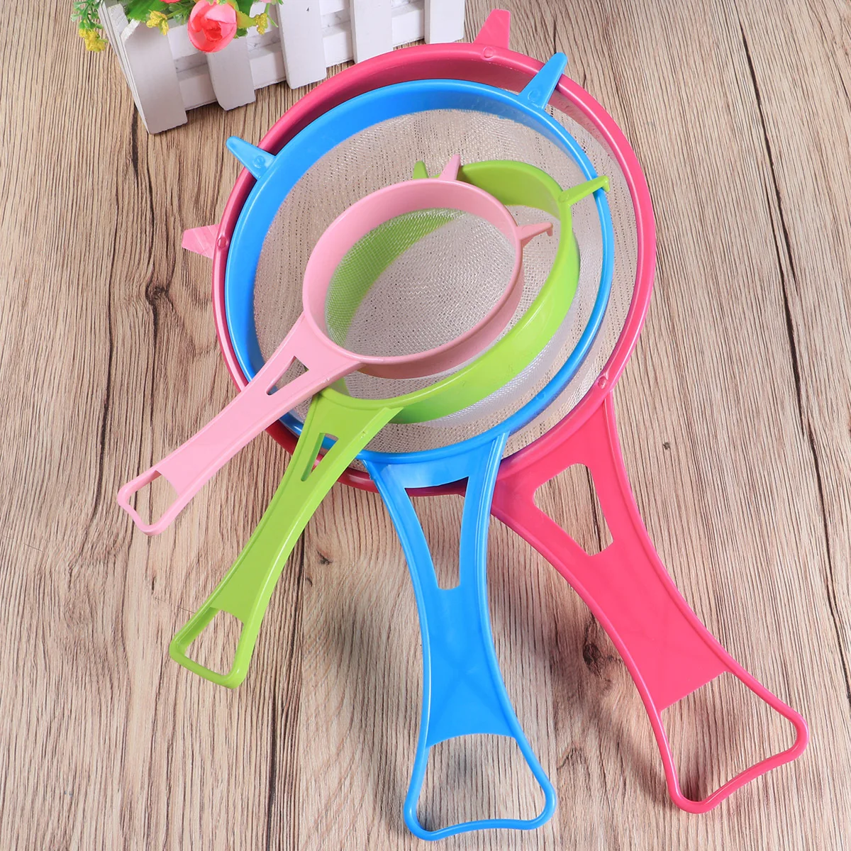 

4Pcs Food Strainer Plastic Mesh Sieve Straining Tool Long Handle Overhook for Kitchen Flour Sugar Tea Food Strainer
