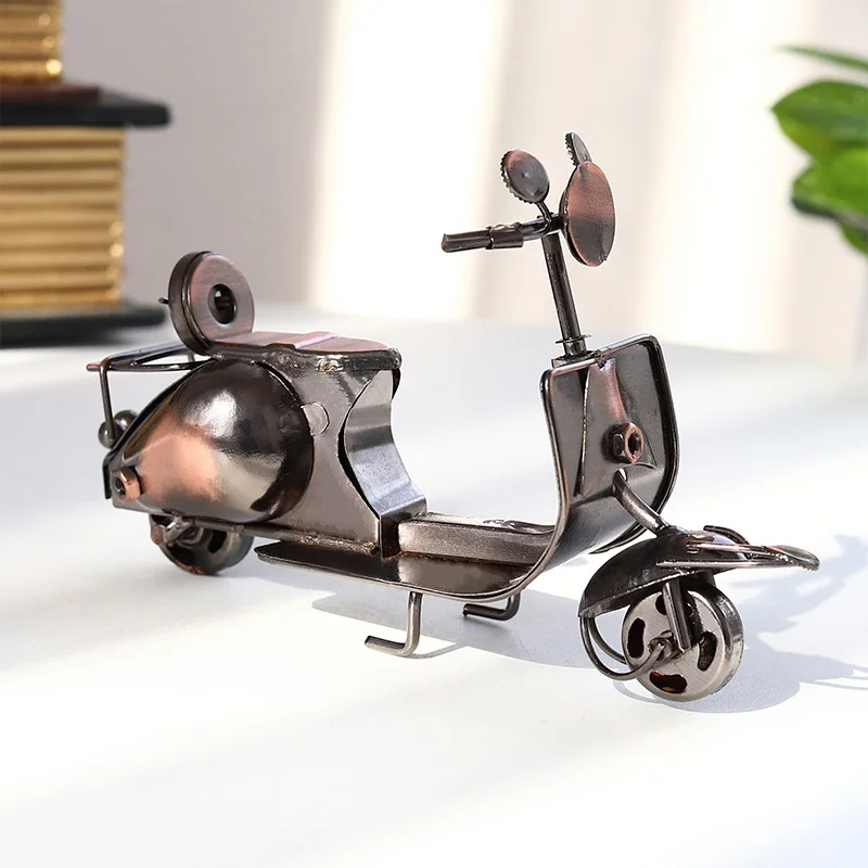 12*5*7.5cm Creative Nordic Miniature Iron Scooter Decoration Retro Motorcycle Car Model Home Decoration Accessories Holiday Gift