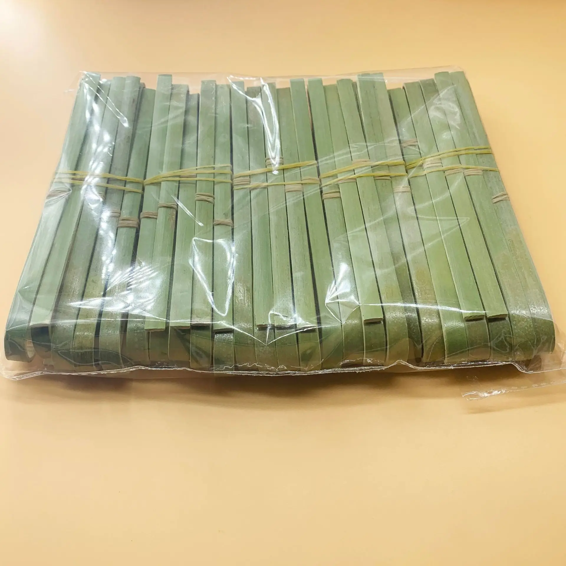 Hot Sale Eco-friendly Disposable 9cm Mini Bamboo Toaster Tong Kitchen Utensils for Cooking