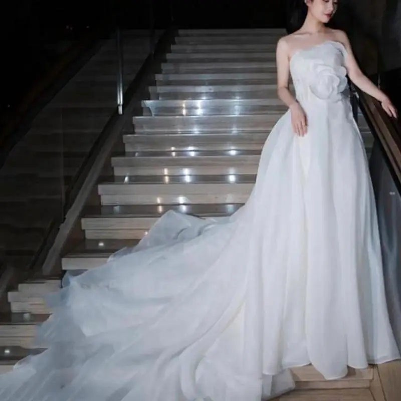 Abiti da sposa semplici con strascico 2023 Nuovo senza spalline senza maniche Abiti Da Sposa Elegante una linea lunga Sukienka Na Wesele