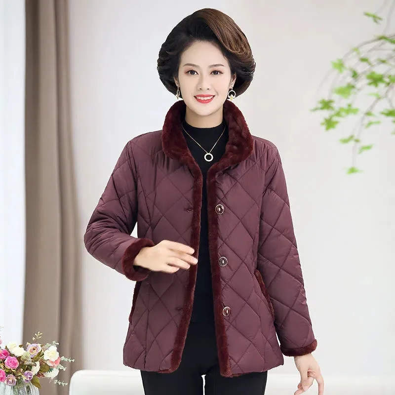 Chaqueta de invierno para mujeres mayores de mediana edad, ropa acolchada de algodón con relleno de terciopelo, cuello de piel nueva para madre,