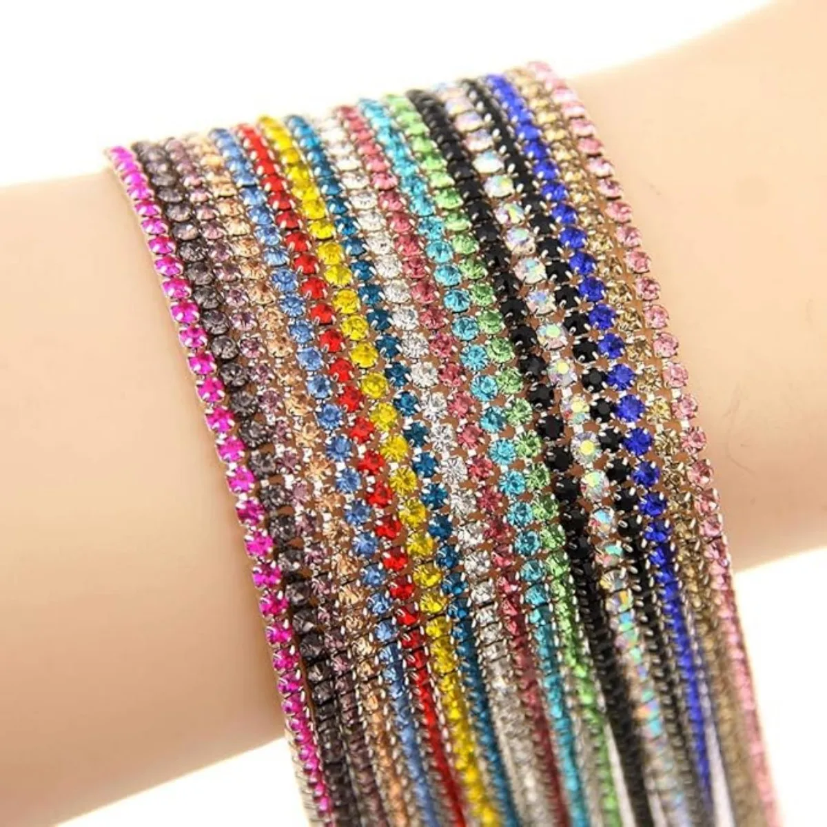 Ladies Shiny Crystal Bracelet Elastic Rhinestone Bracelet Women Wristband Bangles Fashion Jewelry Gifts