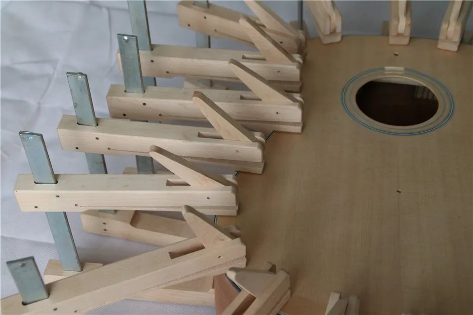 HUATOOL Hartes Ahornholz Eisen Deep Throat Klemme für Gitarre Cello Violine Brücke F-Form Holzbefestigung Holzarbeiten – Detail 1