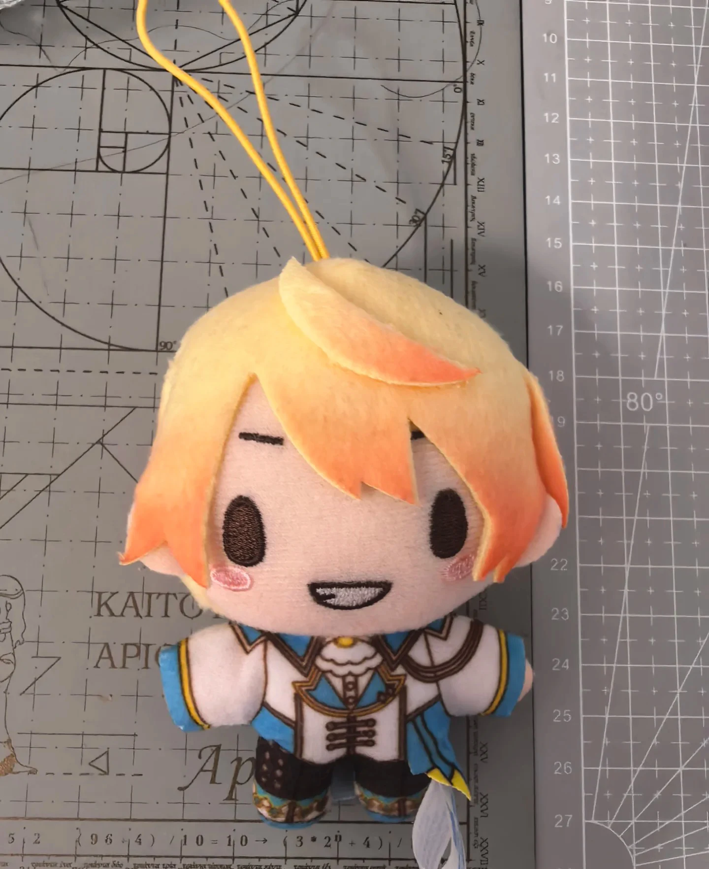 15cm PJSK Kawaii Plüschtiere Puppe Akiyama Mizuki Project Sekai Yoisaki Kanade Niedliche Gefüllte Plüsch-Anhänger Geburtstagsgeschenke