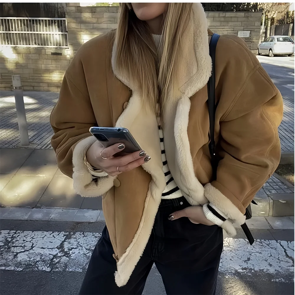 PB&ZA2024 Autumn New Women\'s Clothing Style Warm Suede Lamb Wool Coat Thickened Fur Integrated Short Motorcycle Wear