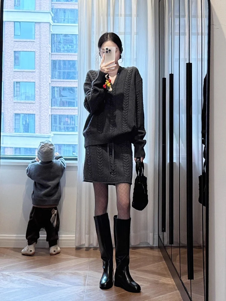 

Loose Grey Knot Sweater And Skirt Set Women's Fashion Autumn Winter Seasonal Comfortable Style Korean Lazy Girl Outfit