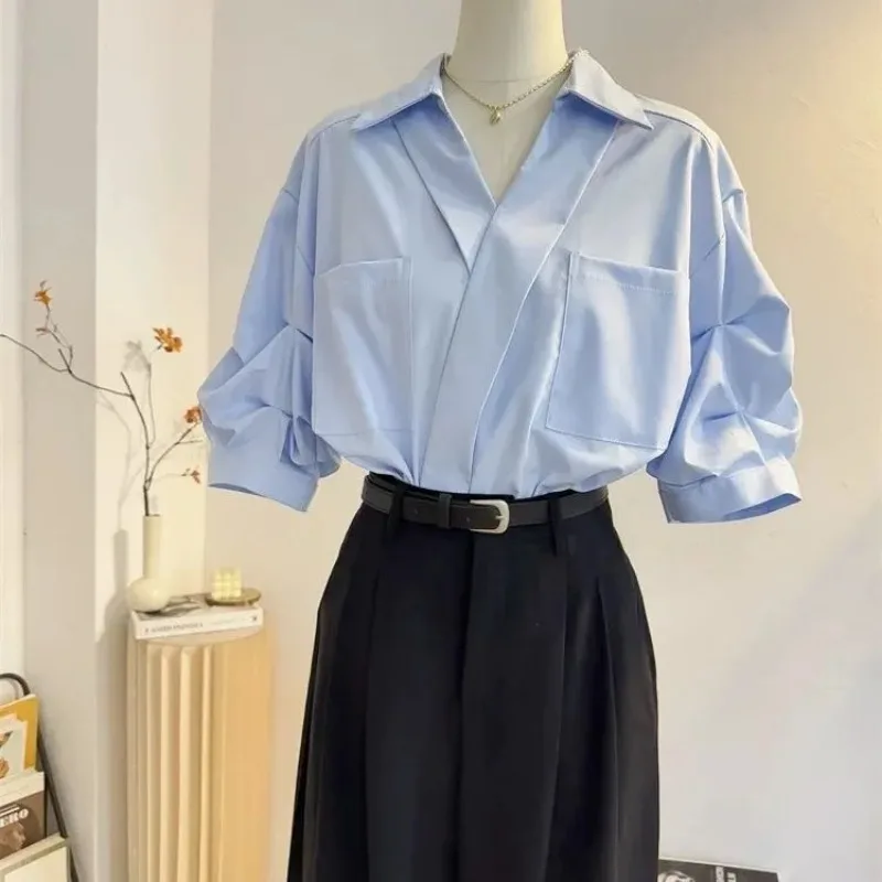 เสื้อเชิ้ตแขนสั้นจีบสไตล์ฝรั่งเศส ดีไซน์ทันสมัย ใส่สบาย เหมาะกับการเดินทาง  สำหรับผู้หญิง