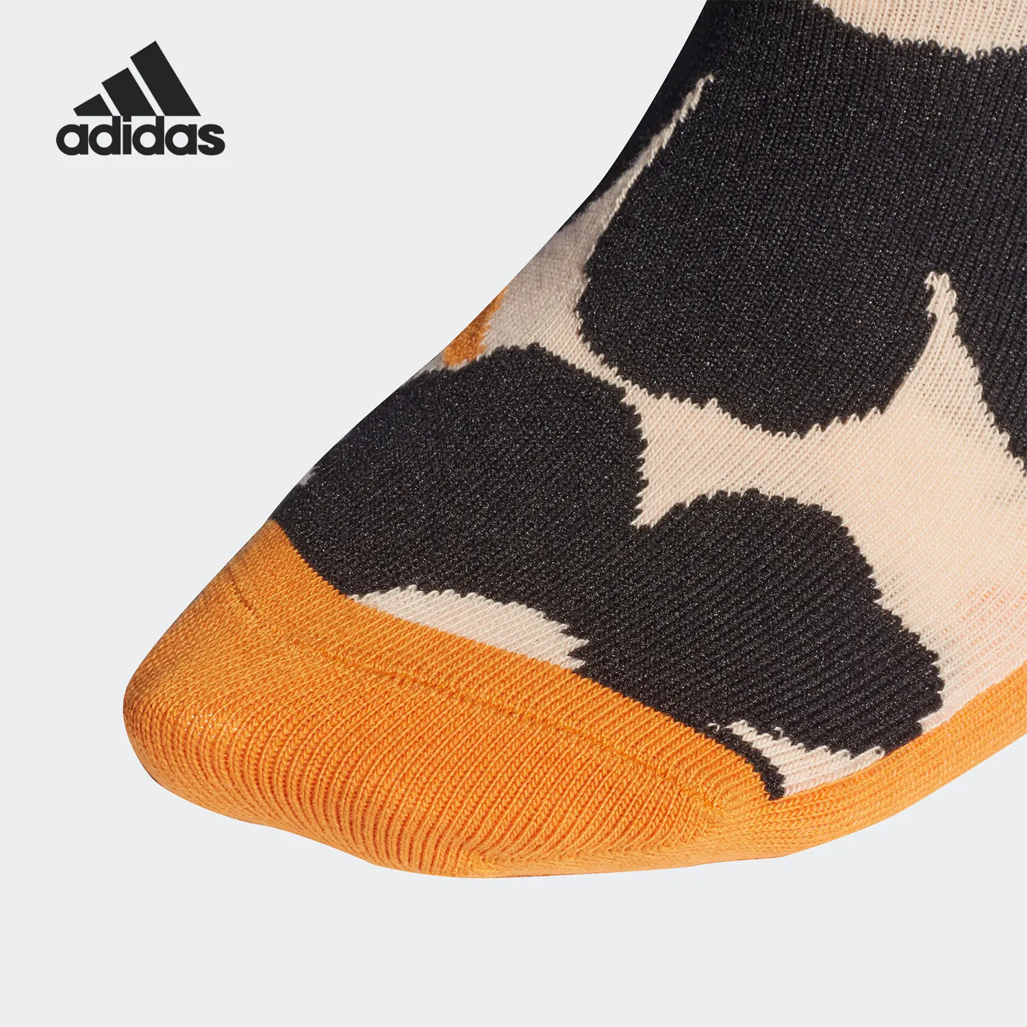 جوارب رياضية أصلية مطبوعة للجنسين من أديداس (3 أزواج) GV2092