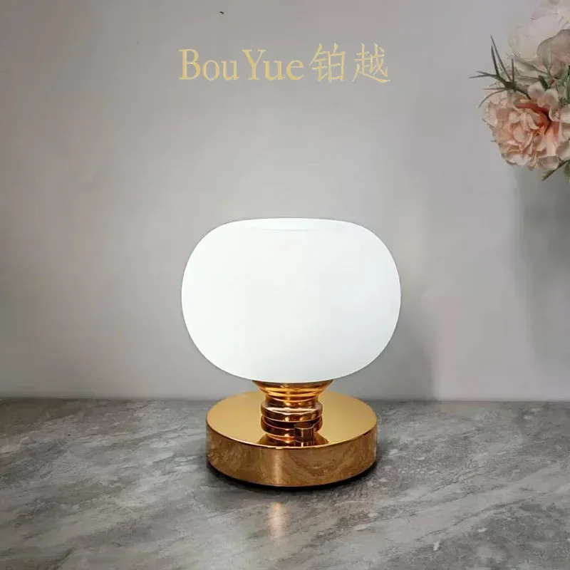 Rechargeable LED Vase Table Lamp Creative Night Light for Bedroom Bedside Hotel Decor Restaurant Atmosphere Ornament