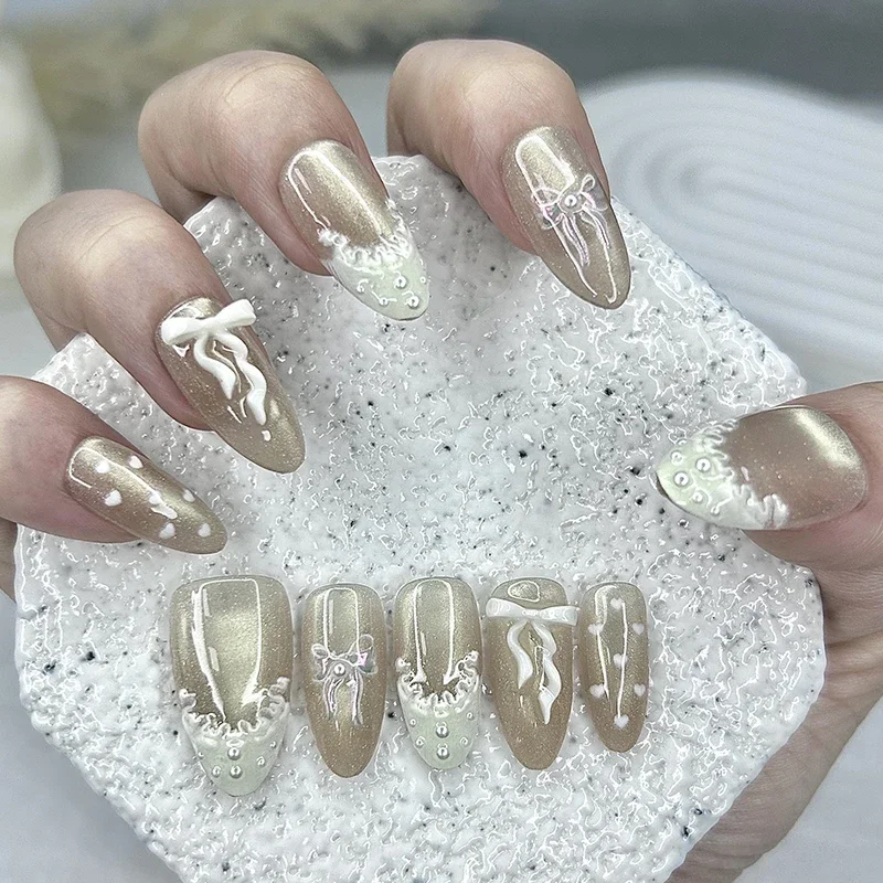 

10 шт., милые романтические стеклянные бусины для шампанского, кошачий глаз, ручная работа, пресс на ногтях, кремовый кружевной бант, накладные ногти, съемные, многоразовые