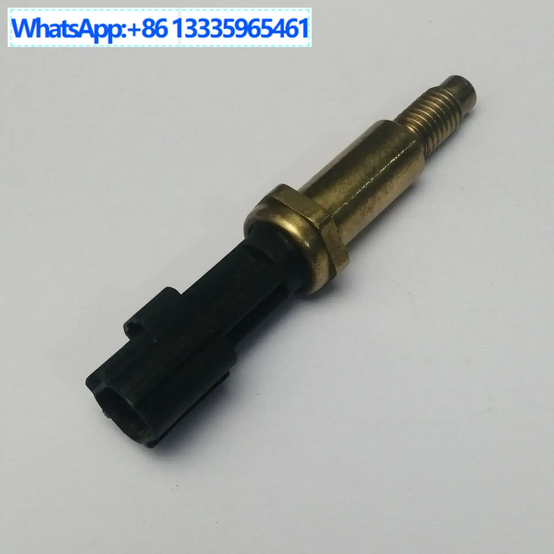

For 2010 Ford ESCAPE 2.5 Cylinder Head Temperature Sensor 45G125 8S4A6G004AB