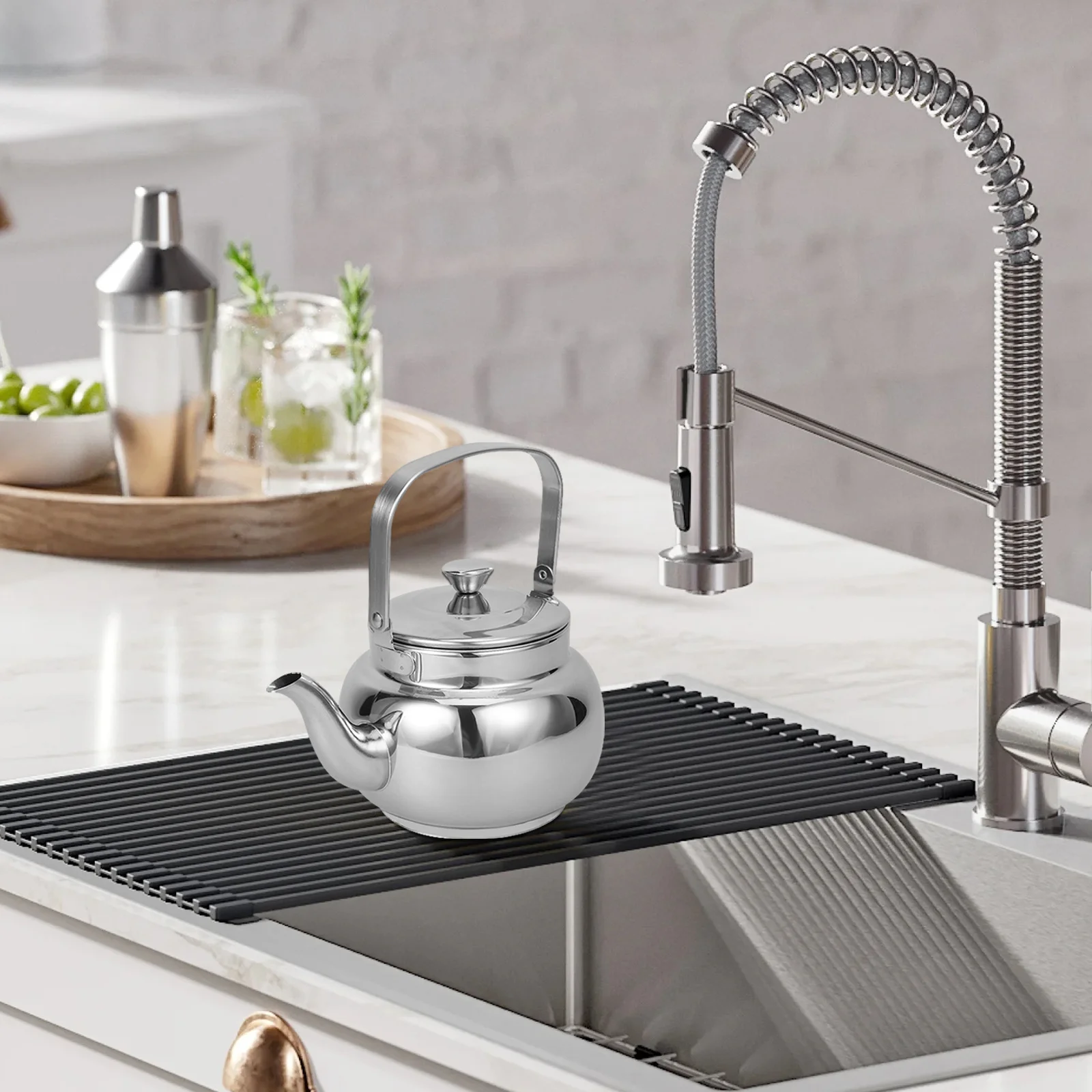 

Stainless Steel Tea Kettle Household Tea Pot Suitable for All Stove Types Including Induction Water Boiler Strainer