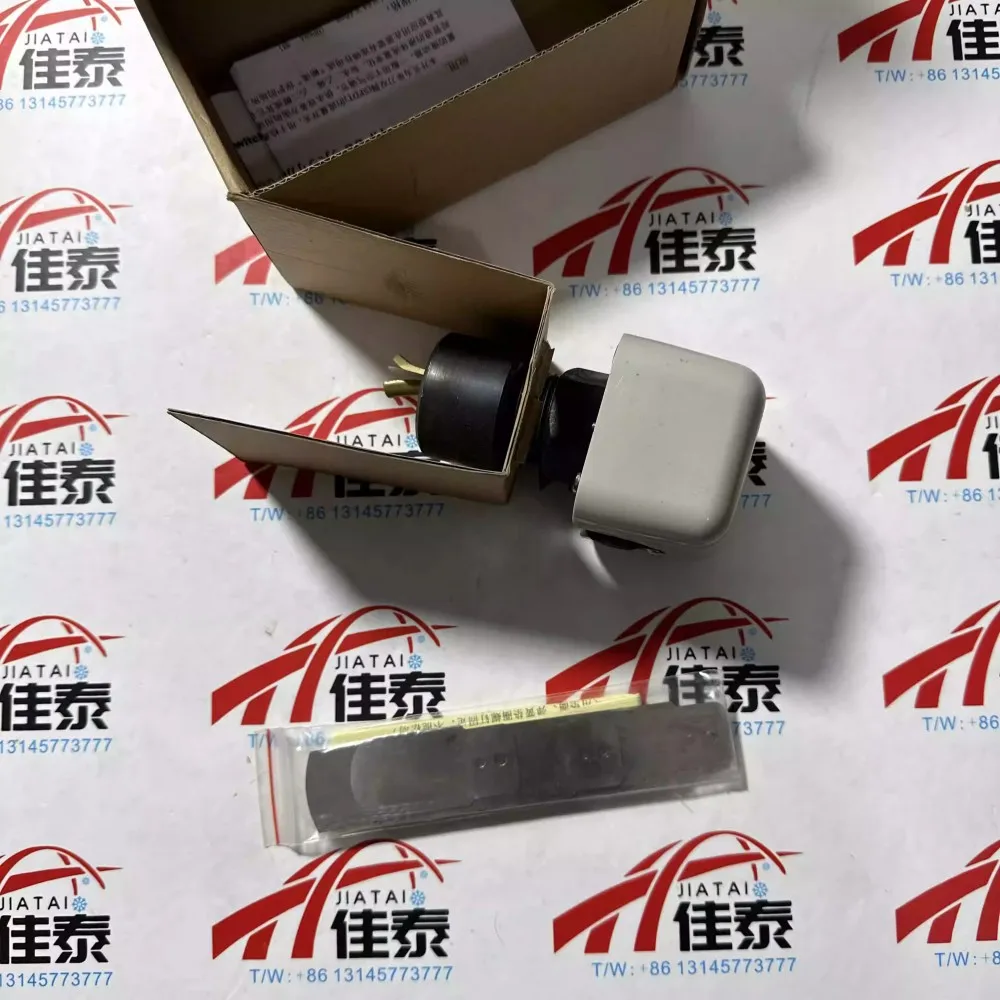 New for YORK water flow switch 024W26116-002