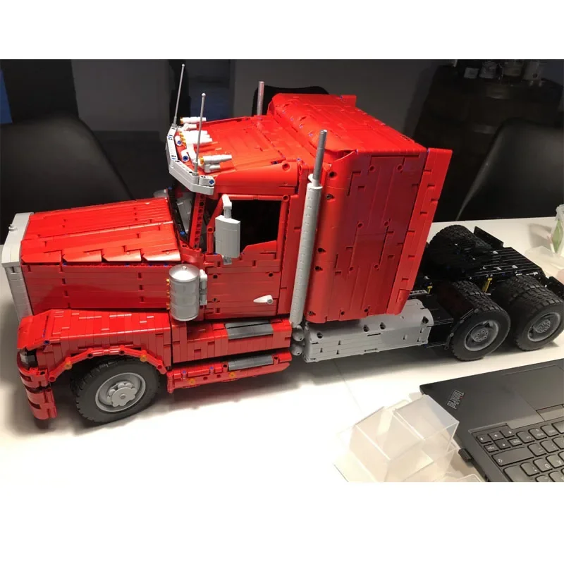 MOC-46978 Red Electric RC Truck Semi Truck Assembly Splicing Building Block Model 6050 Building Block Parts Kids BirthdayToyGift