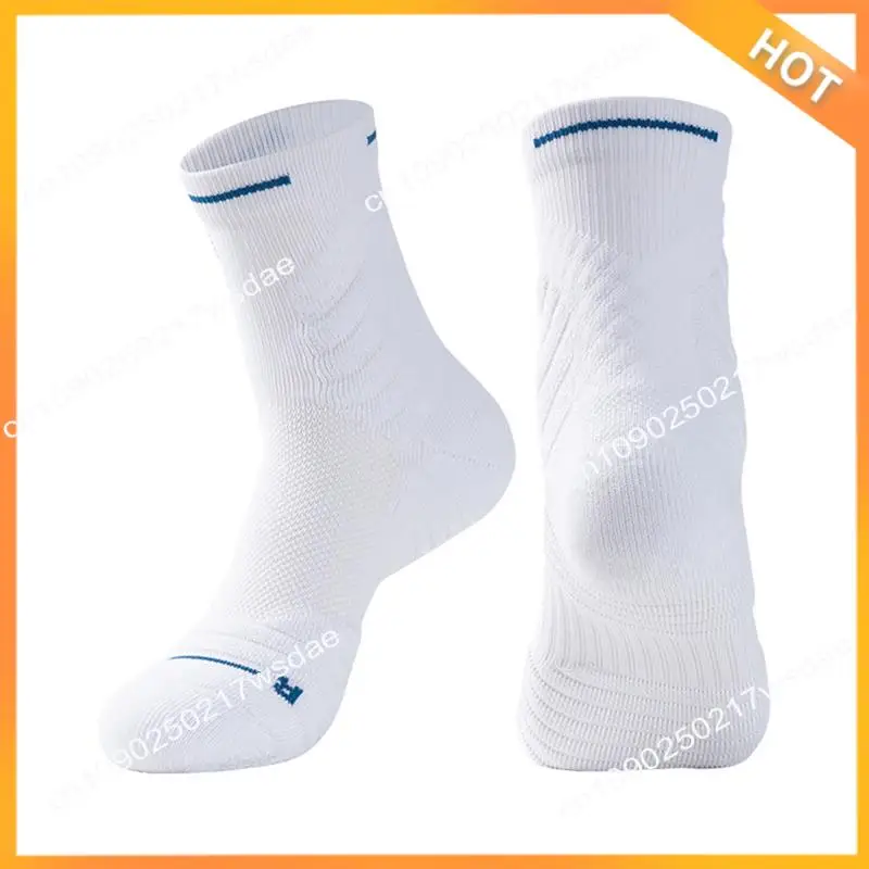 

X08A 1Pair Anti-Slip Athletic Sock Non-Skid Slipper Sock Trainning Sock For Football For Men Women White M