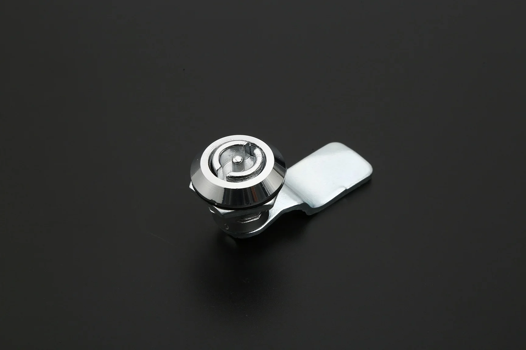 

Hot Sale LIDA Factory Industrial Cabinet Stainless Steel Triangle MS705 Cam