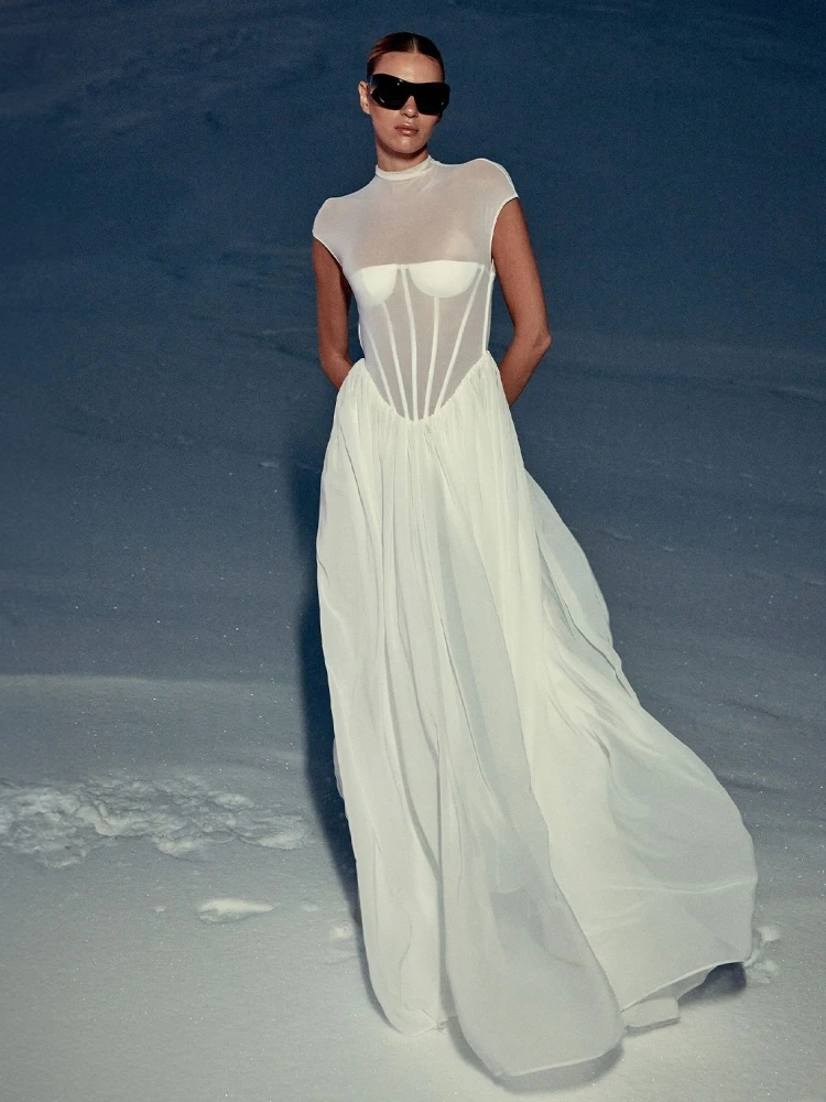 Nuovo abito lungo sexy a trapezio in rete senza maniche con collo alto da donna bianco trasparente pieghe abiti slim eleganti abiti da festa di nozze