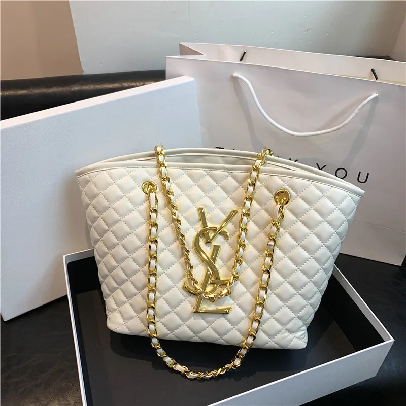 حقائب نسائية ذات سعة كبيرة للمصممين الجدد لعام 2025 - حقائب كتف فاخرة بنمط الماس القديم مع نسيج عالي الجودة B #1