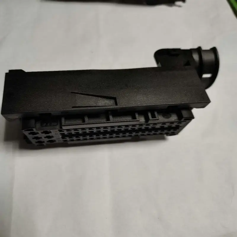 TE original connector 9-14529321-9 Latch Holder，Receptacle 4 76pin Female Socket