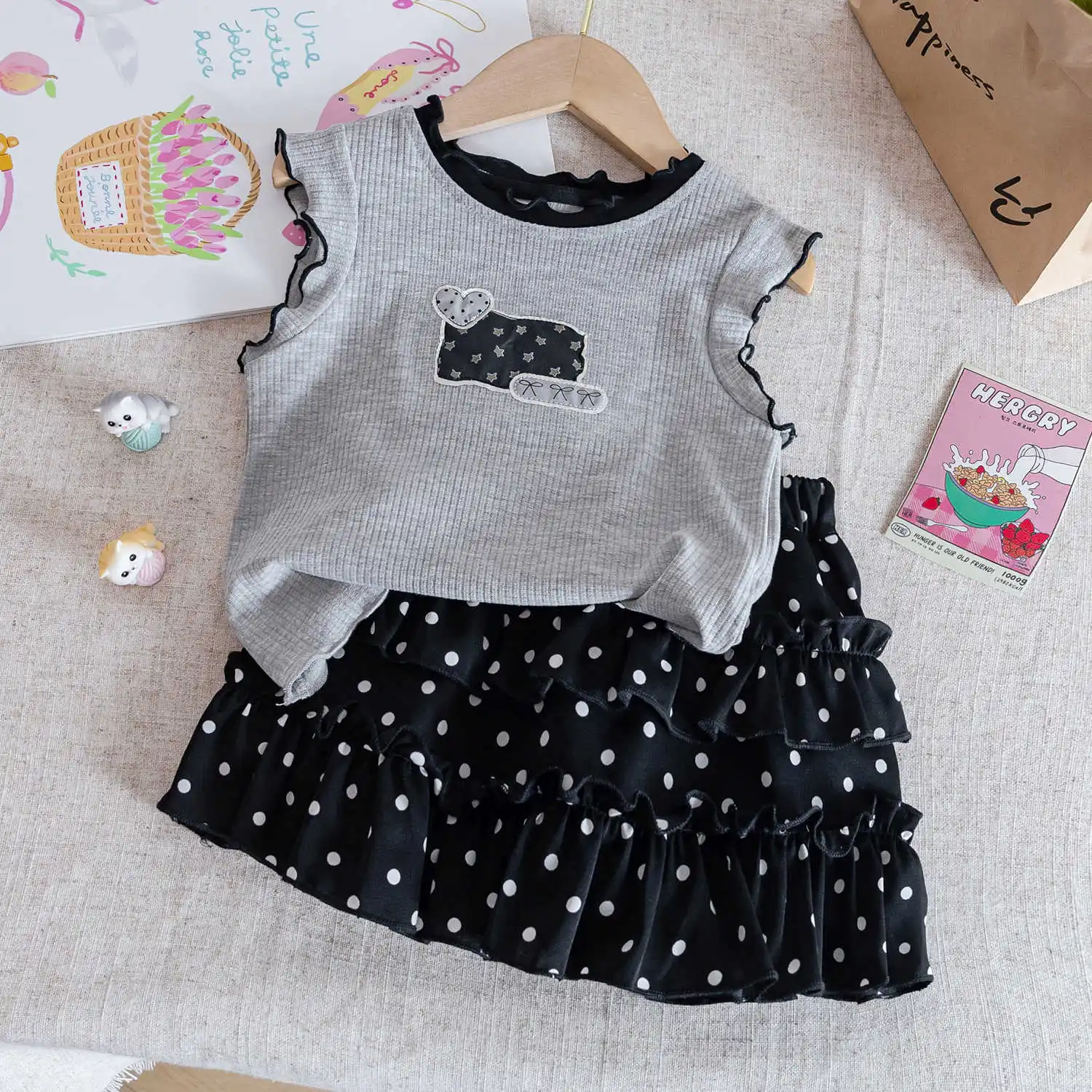 Girls' Summer Tank Top Set 2025 New Style Korean Style Outfit for Baby Girls with Ear-shaped Top + Polka Dot Skirt Kids Sets