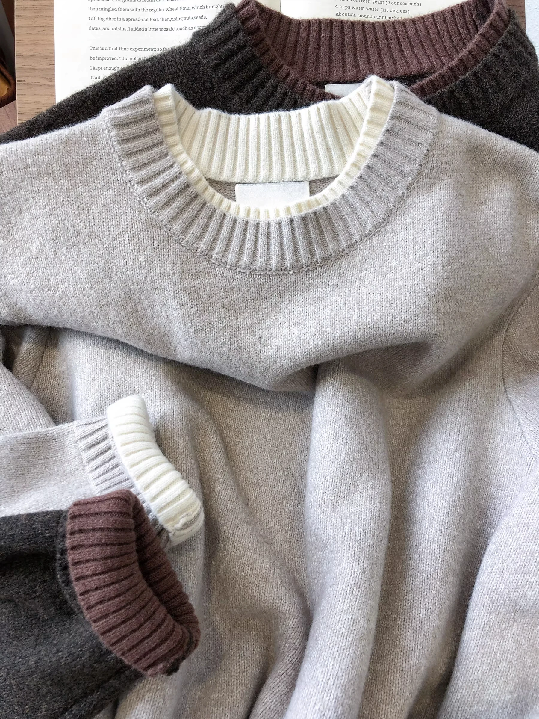 

Мужской вязаный свитер свободного кроя в американском стиле с круглым вырезом, имитация двухслойности, для осени и зимы, повседневная модная верхняя одежда