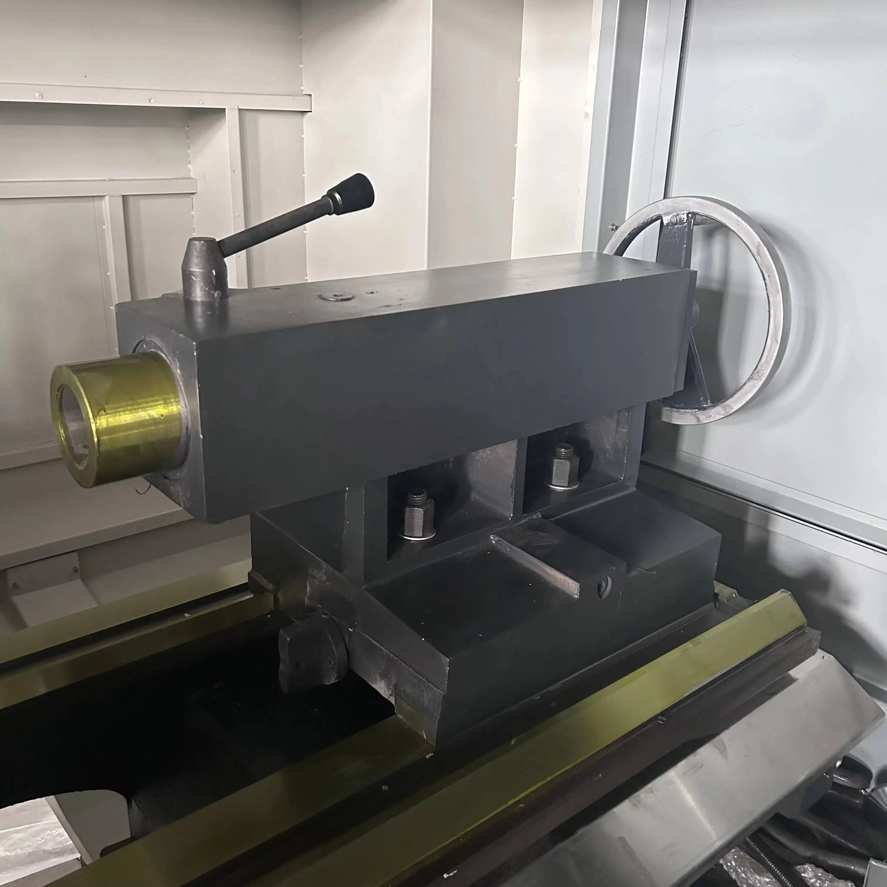 Ck6163 시리즈 CNC 선반 GSK 제어 시스템 105 스핀들 구경