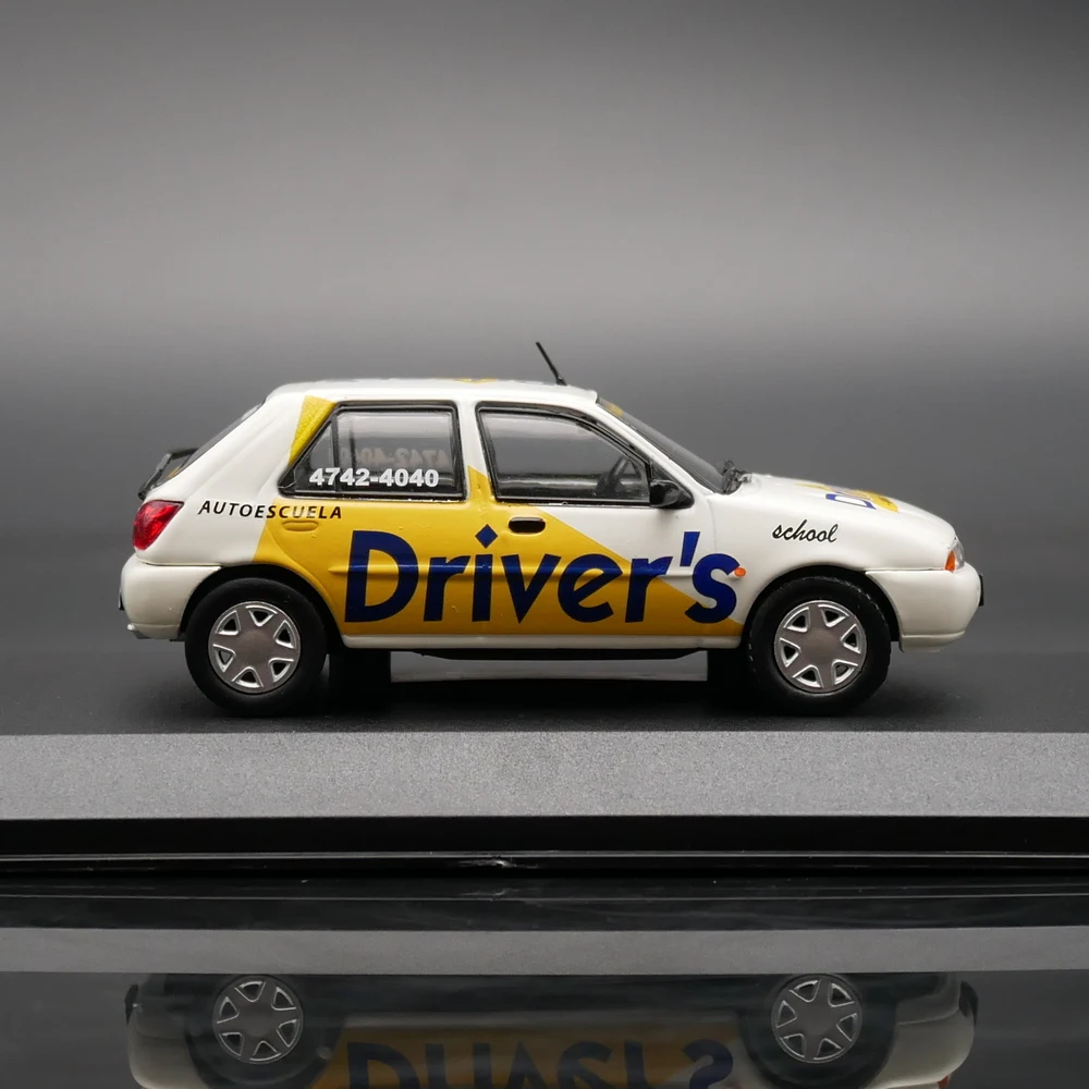 دييكاست Ixo 1:43 مقياس فورد فييستا CLX 1997 فورد كرنفال سيارات لعبة سبيكة سيارة نموذج تحصيل لعبة هدية تذكارية عرض حلية #5