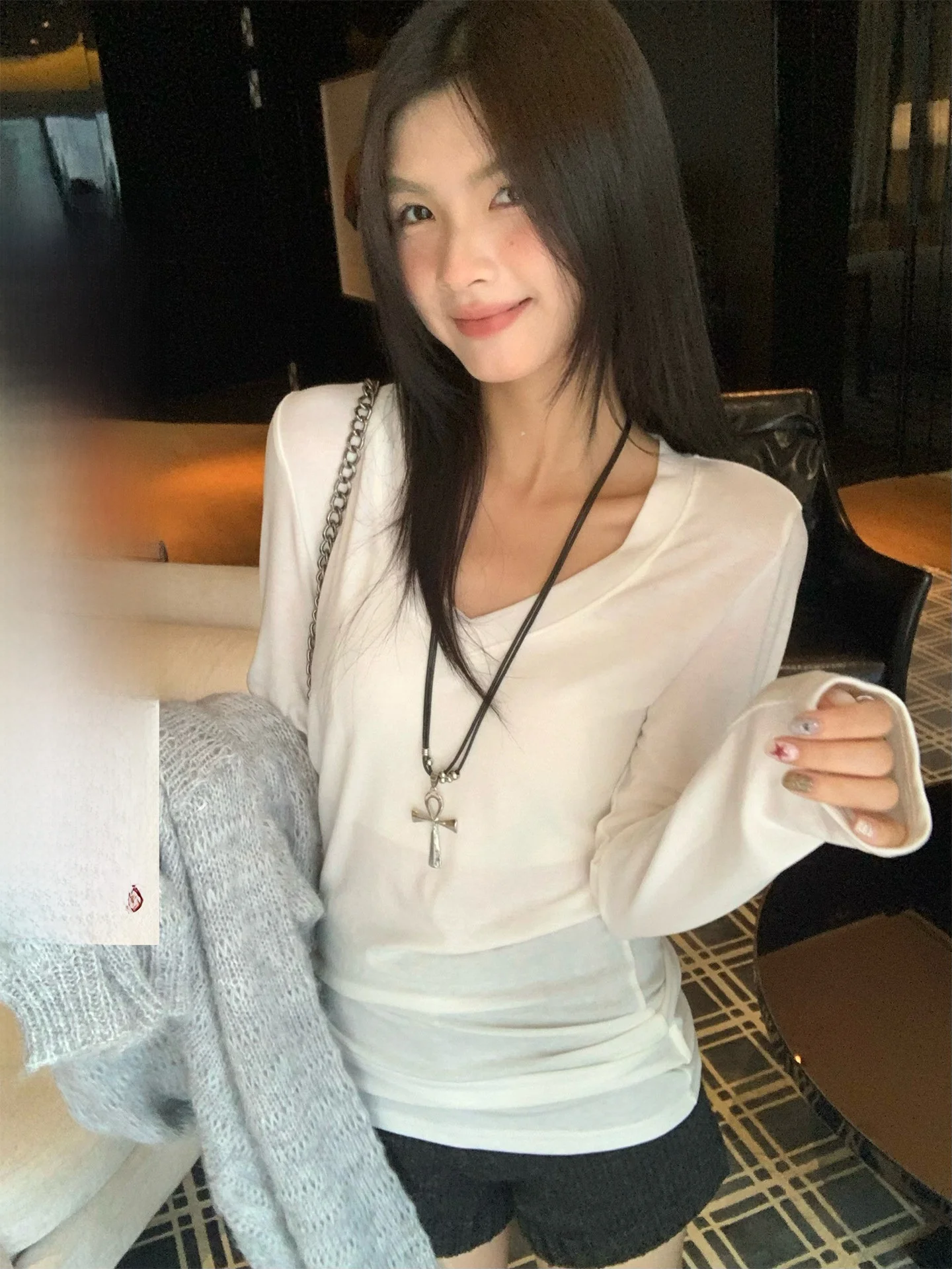 

Slim Fit Women's Long Sve V-Ne Base irt White Autumn Winter Korean Sle Inner Wear T-irt Casual Sle Cotton Lyocel...