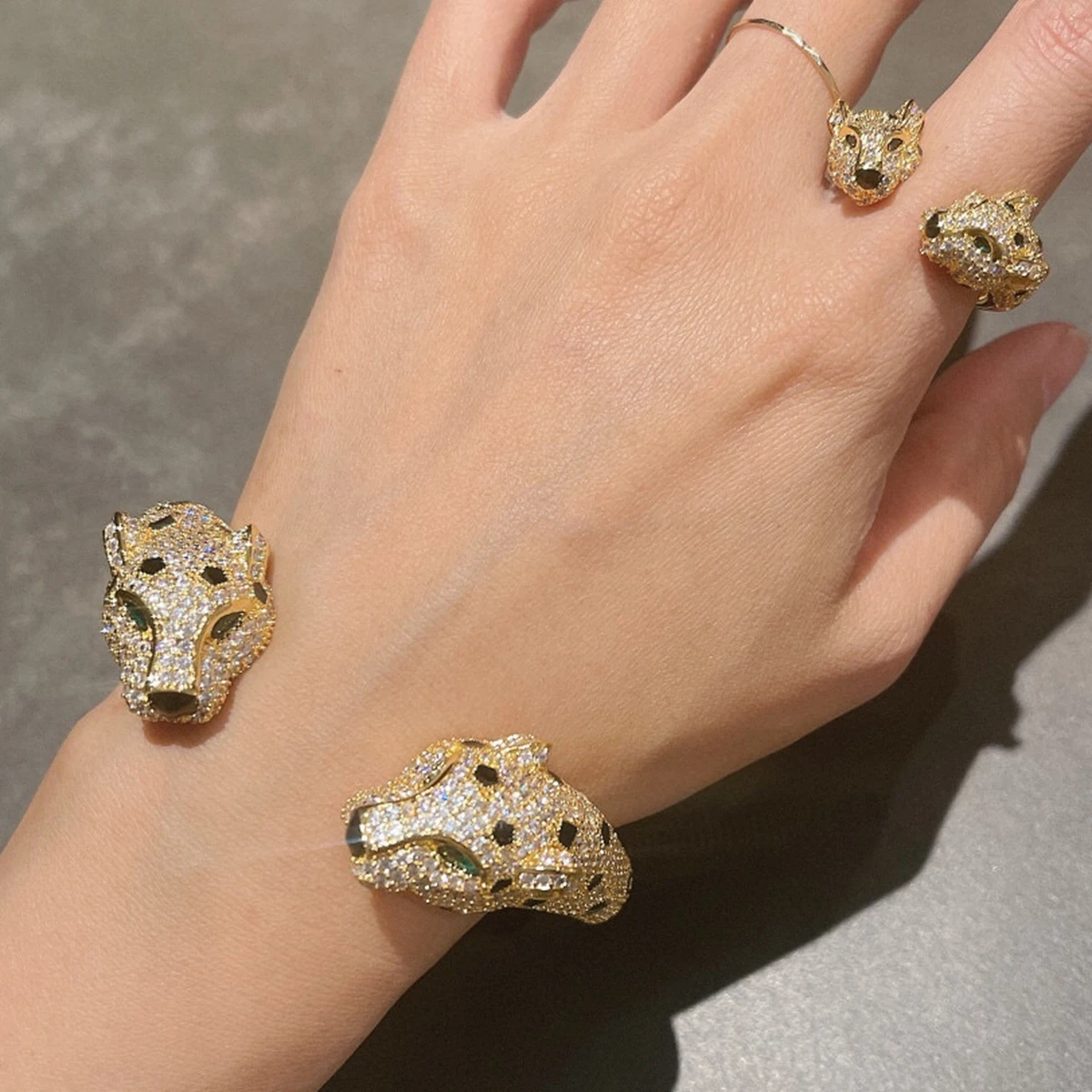 Ayjewelry Double Leopard Cuff Bangle Ring Full Cubic Zircon Stone Paved Panther Bracelet Luxury Party Jewelry Sets wholesale
