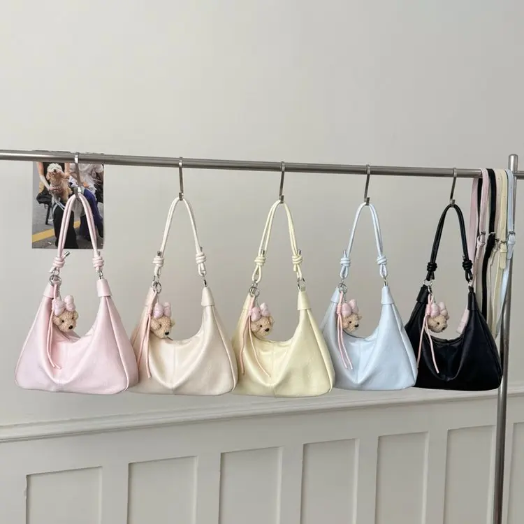 

Versatile Ins Wind Tote Bag Women's 2026 New Niche Shoulder Bag College Style Casual Large-capacity Bag