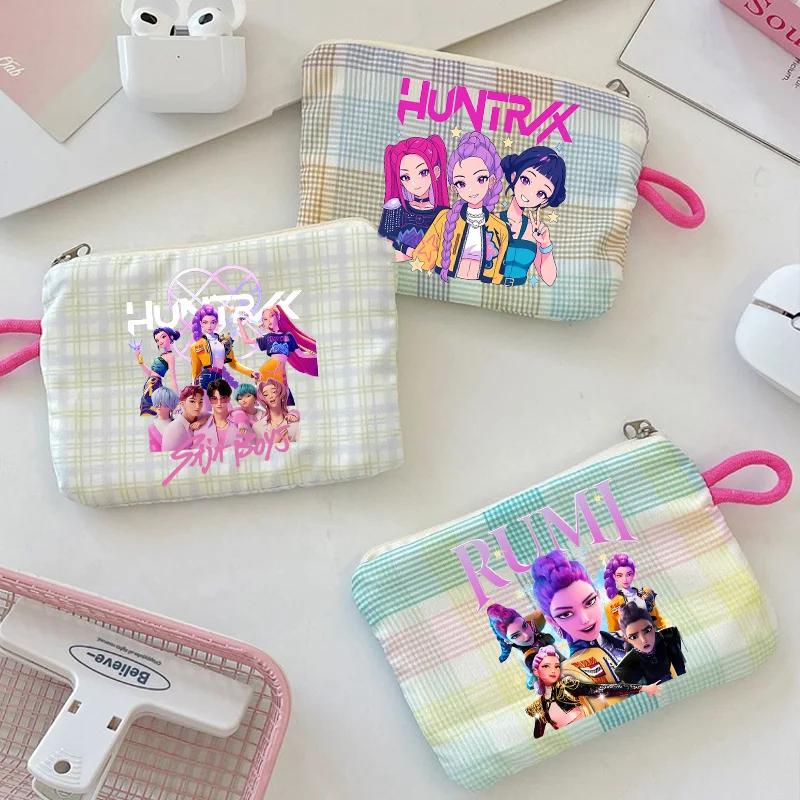 

KPop Demon Hunter Girl гигиеническая салфетка тампон сумка для хранения милый портативный макияж губная помада ключ наушники кабели для передачи данных сумка-органайзер