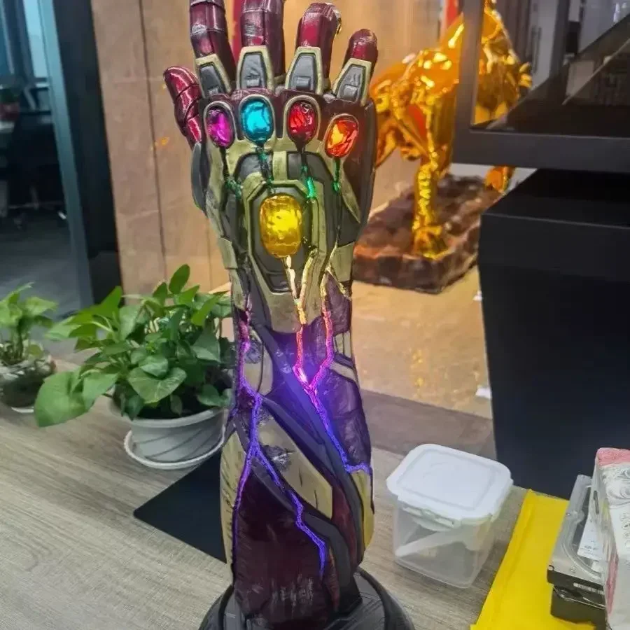 62cm Marvel The Avengers Iron Man Mk85 Infinity Gauntlet Anime Figures Model Luminous Version Collect Ornaments Festival Gifts