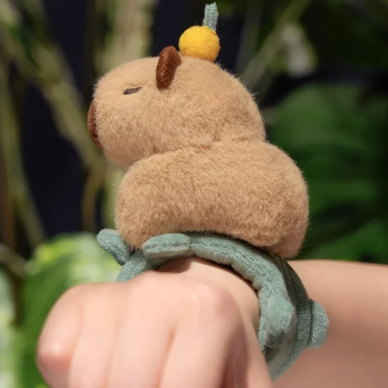 Capybara Slap Snap Wrap Capybara Plushie Armband Armband Kawaii Niedlicher Hund Katze Plüschtier Handring Kreatives lustiges Geschenk – Detail 20