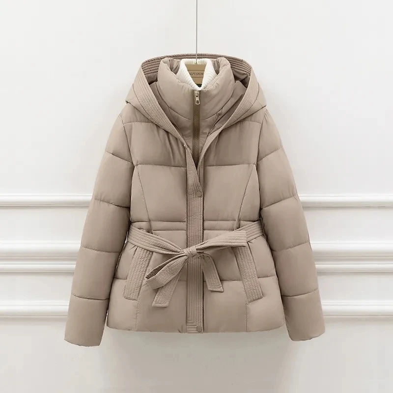 Jaket katun bulu angsa kelas atas untuk wanita Musim Dingin 2025 Fashion Slim Tebal Berkerudung Mantel Roti Wanita Hangat Parka Overcoat Dengan ikat pinggang