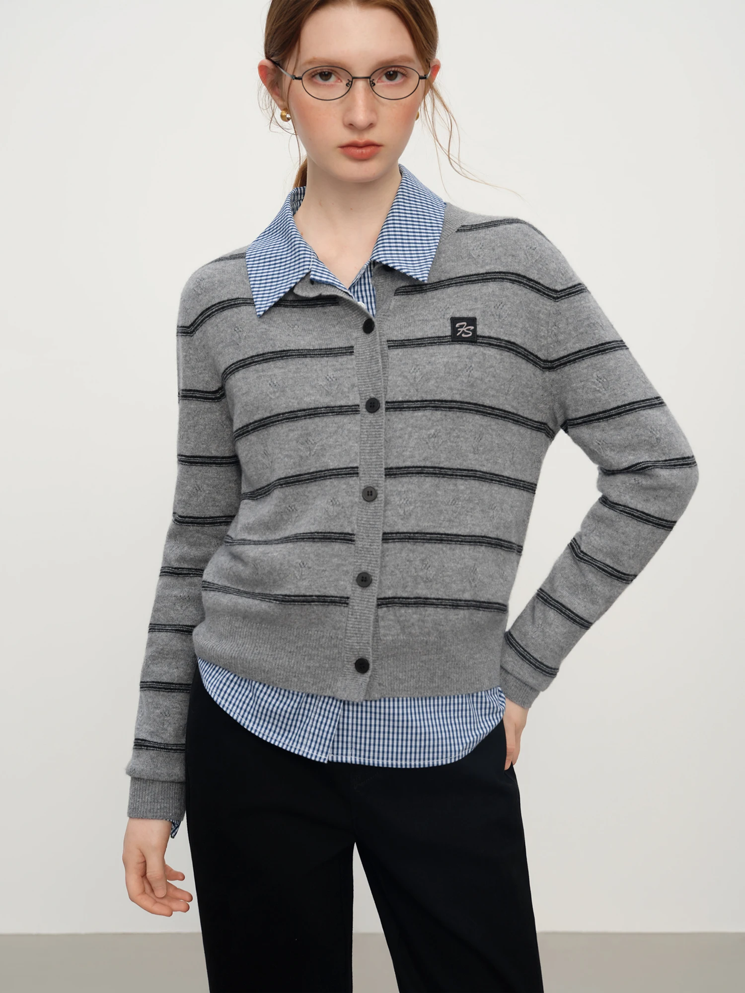 FSLE Winter 2025 Maglione lavorato a maglia a righe jacquard da donna - Abbigliamento casual da ufficio Pullover versatile Top Daily Chic Essentia